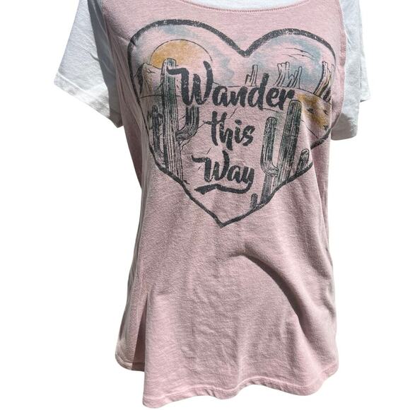 Rue 21 Women’s M T-shirt - Picture 2 of 5